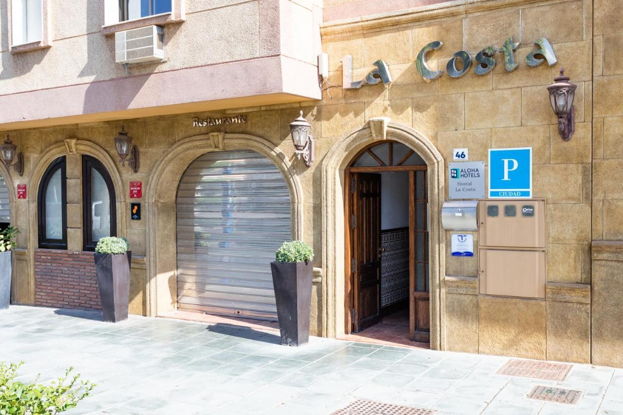 אל אחידו Hostal La Costa מראה חיצוני תמונה