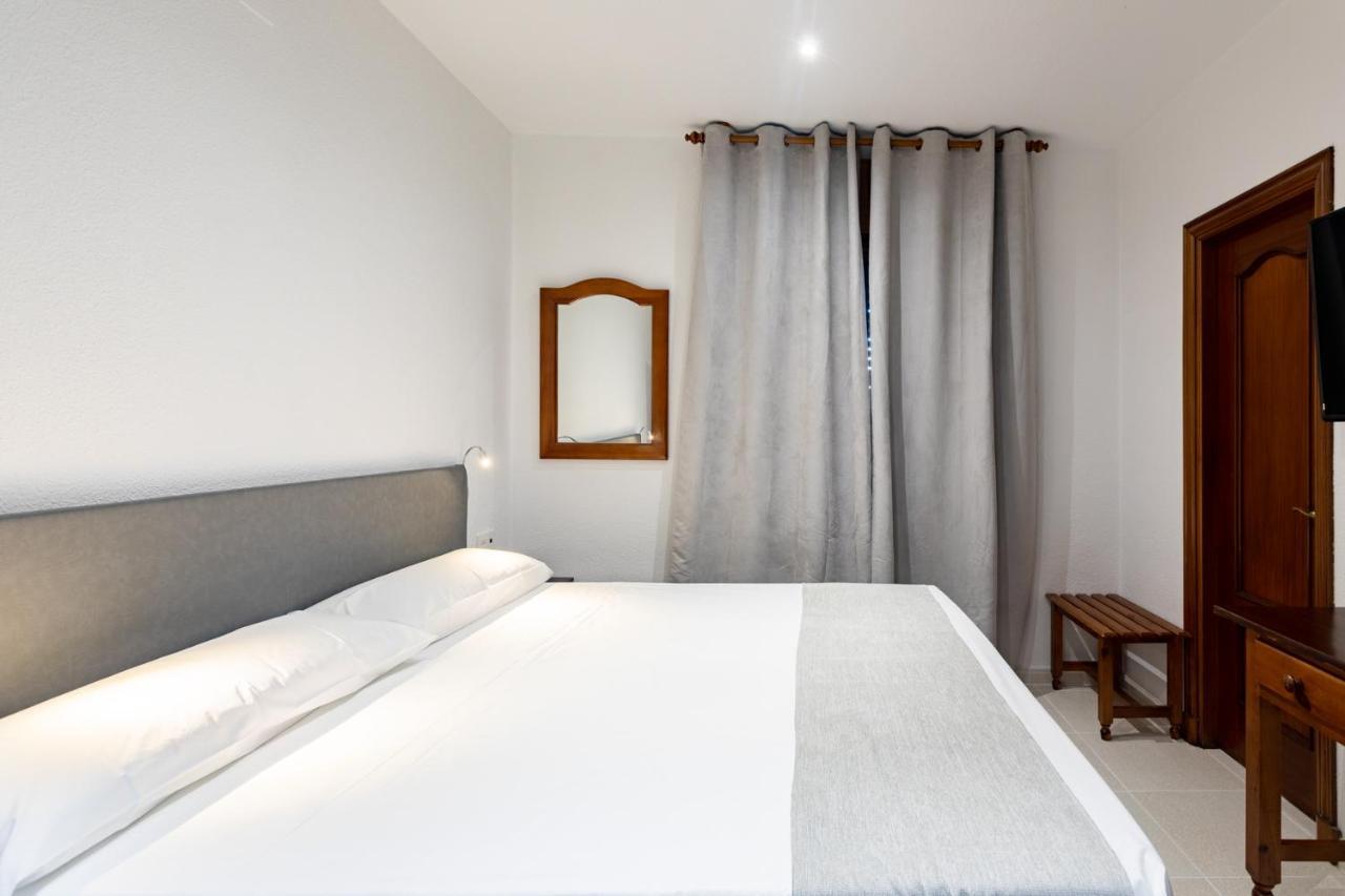 אל אחידו Hostal La Costa מראה חיצוני תמונה
