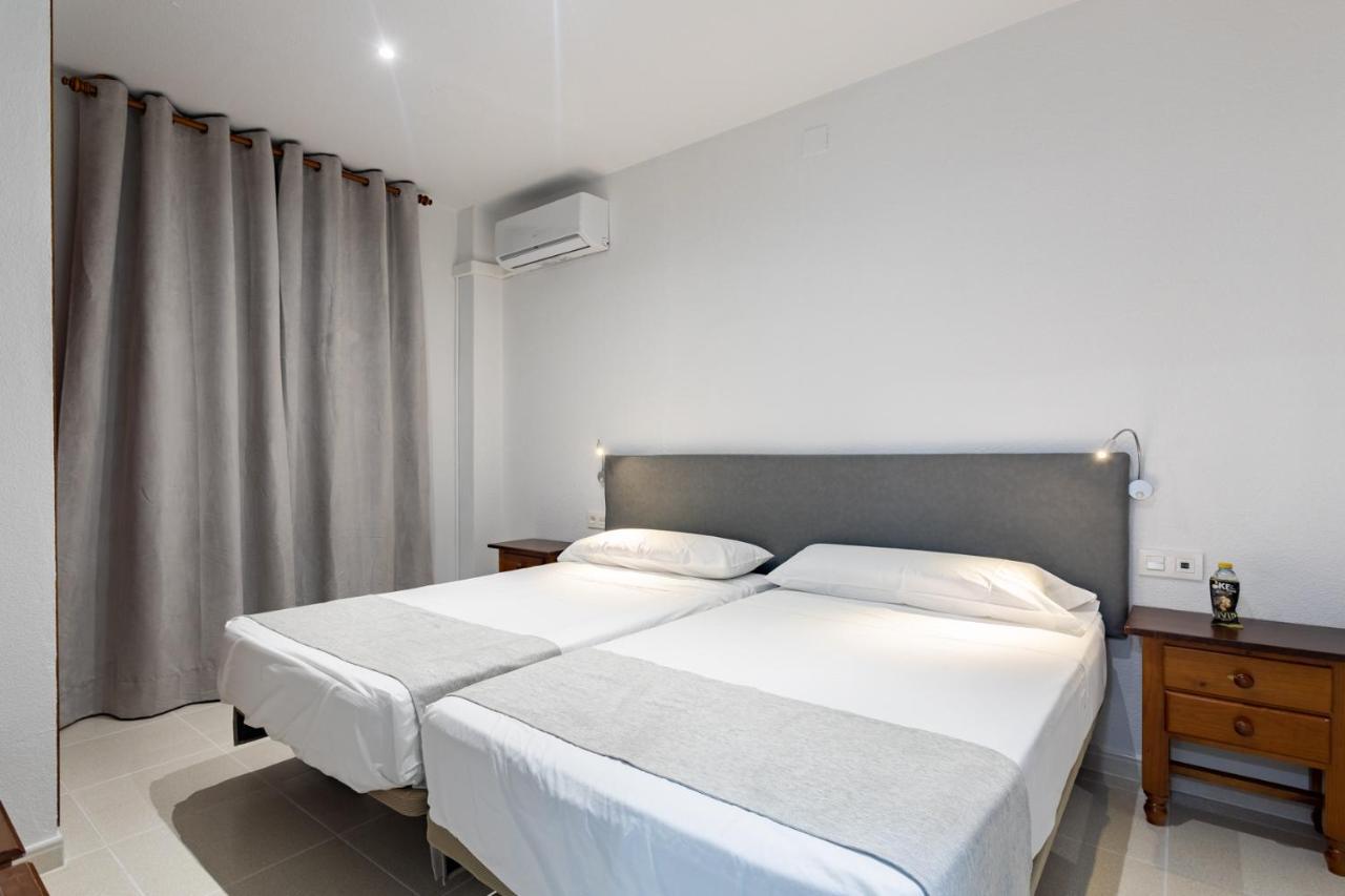 אל אחידו Hostal La Costa מראה חיצוני תמונה
