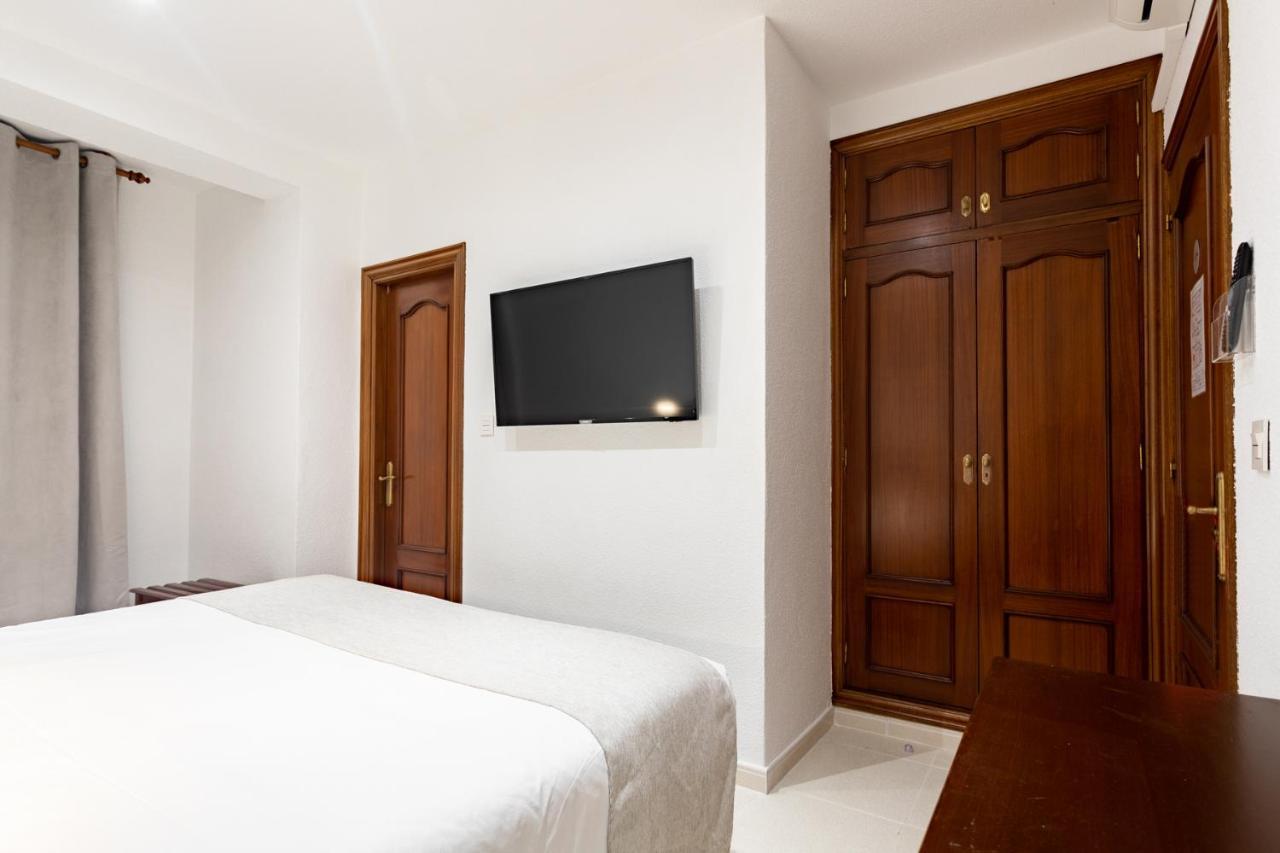 אל אחידו Hostal La Costa מראה חיצוני תמונה