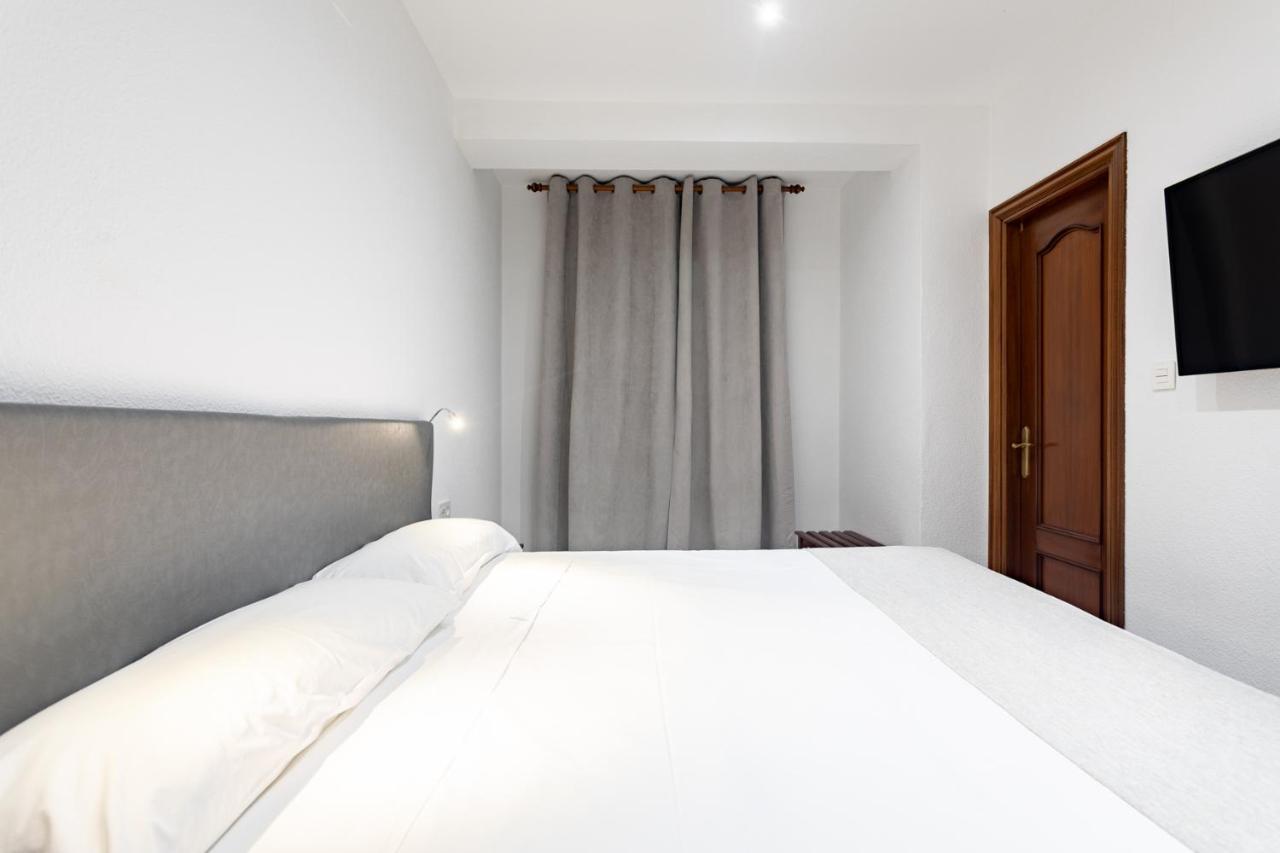 אל אחידו Hostal La Costa מראה חיצוני תמונה