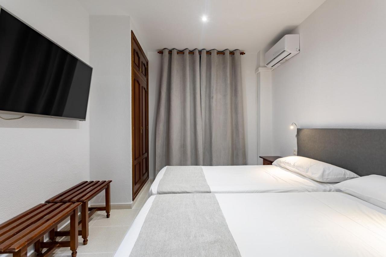 אל אחידו Hostal La Costa מראה חיצוני תמונה