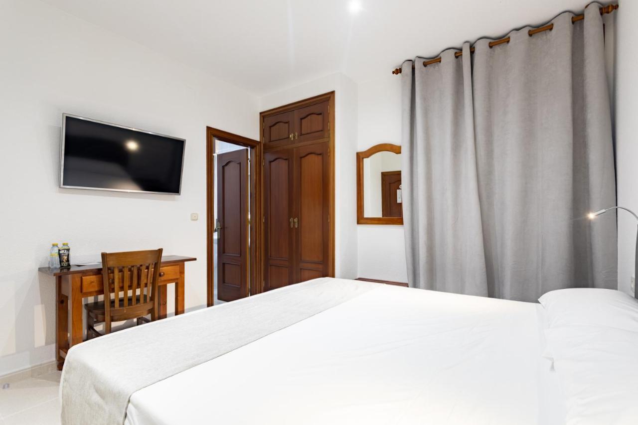 אל אחידו Hostal La Costa מראה חיצוני תמונה