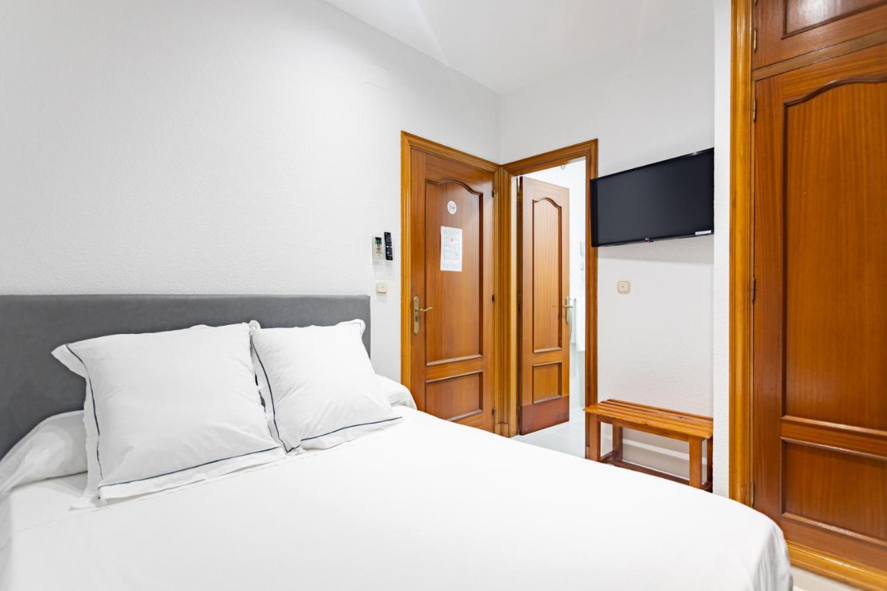 אל אחידו Hostal La Costa מראה חיצוני תמונה
